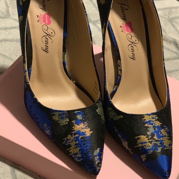 Penny Loves blue pumps - Picture 1 of 4